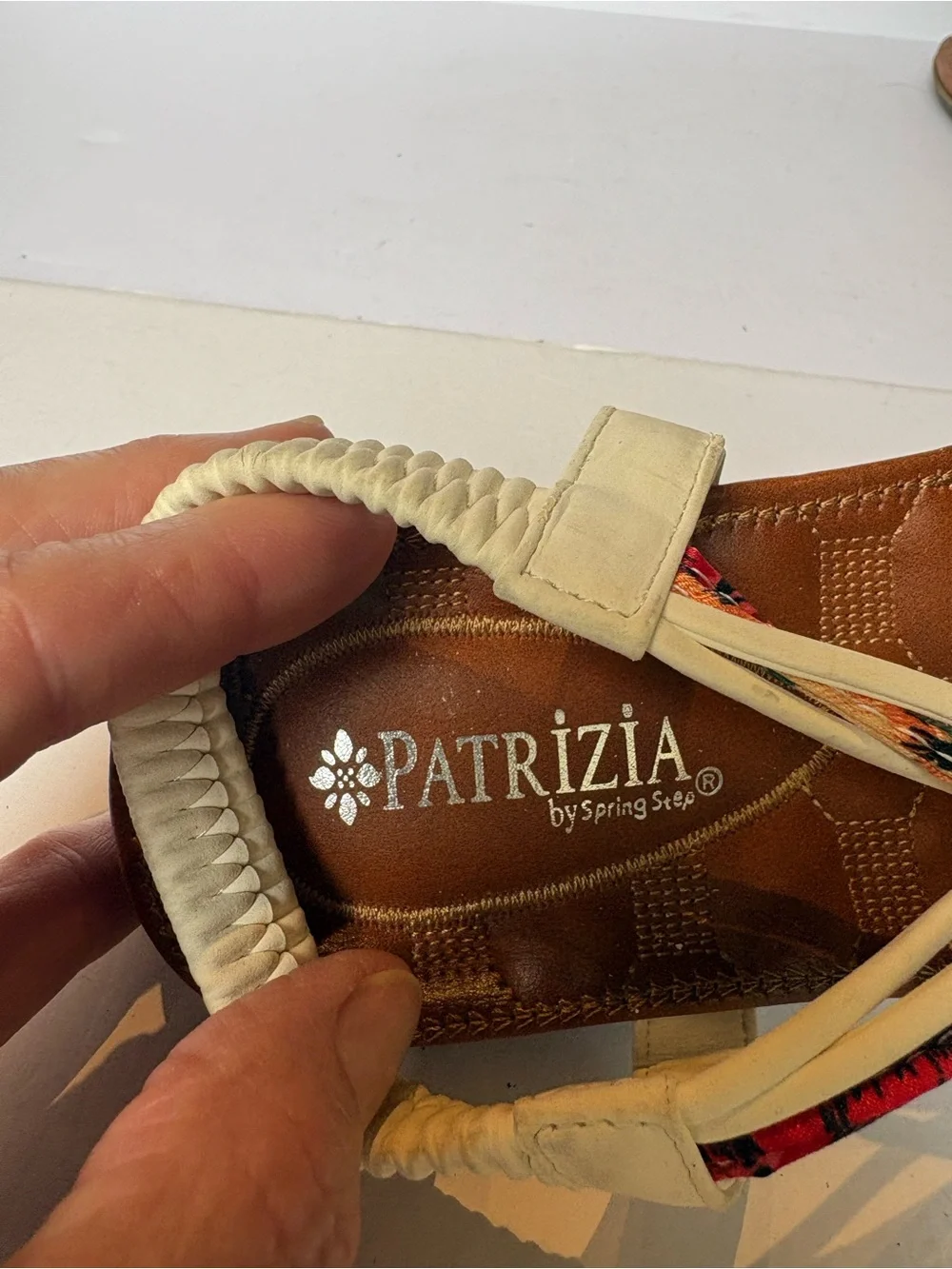 Beautiful Patrizia Women’s Cream/Gold Multi Thong Sandals Size 36